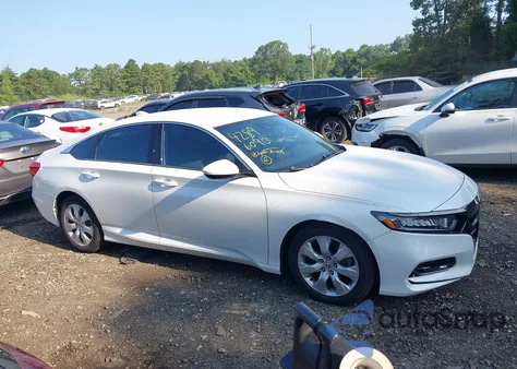 2018 Honda Accord Sport z USA, uszkodzony, nr VIN 1HGCV1F34JA092670